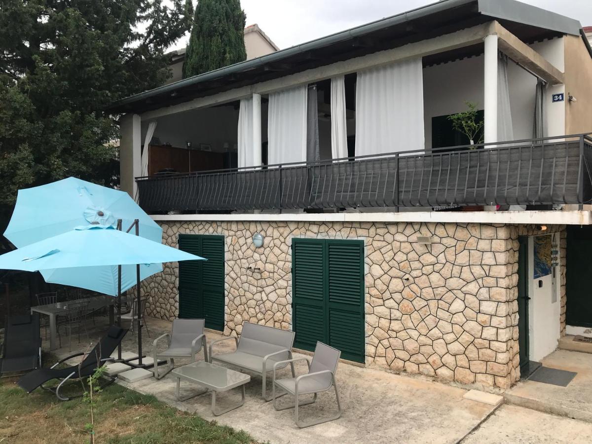 Beach House Valerija Rovanjska Exterior photo